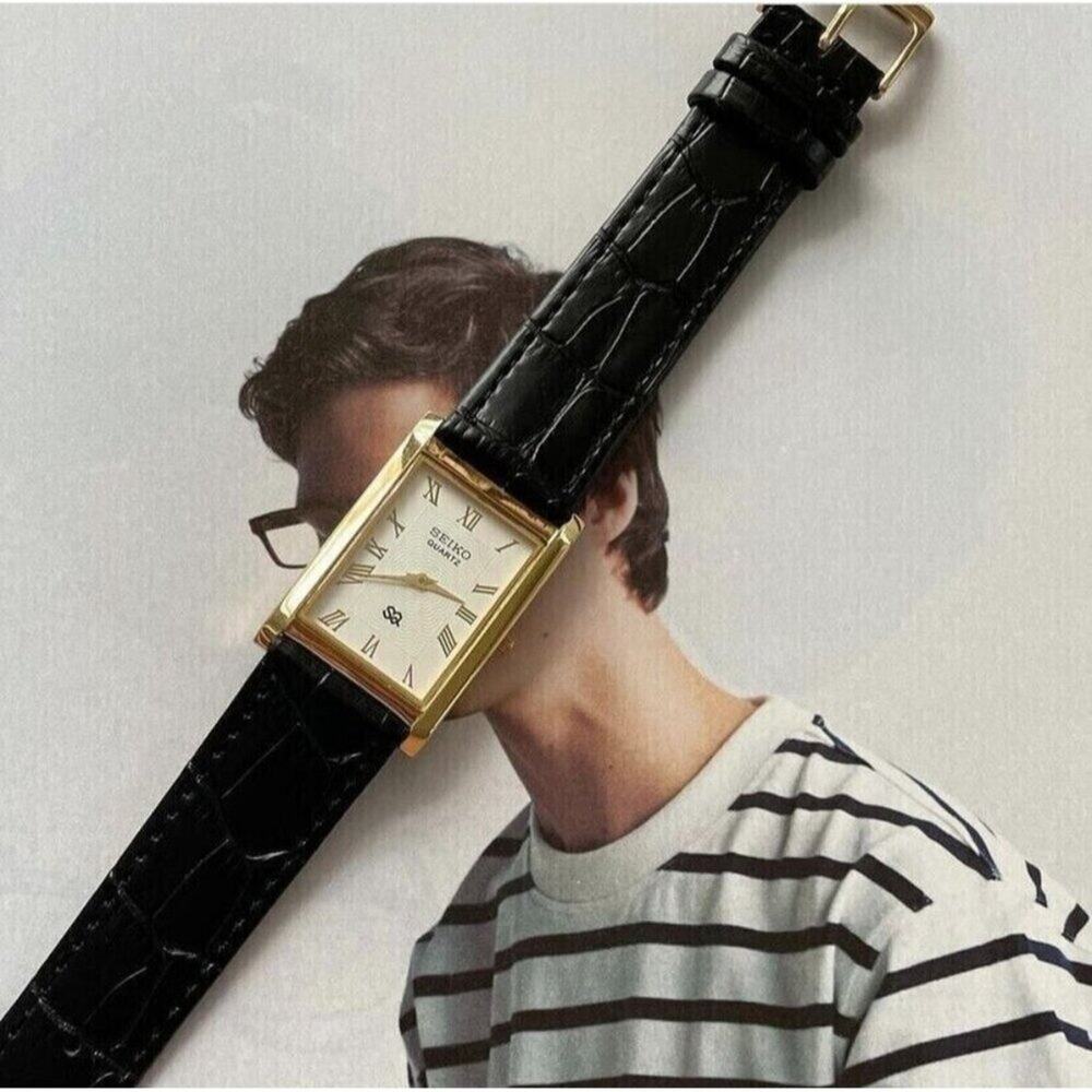 Vintage Style Seiko Quartz Mens Gold Watch & White accents W/ Leather Strap - Picture 2 of 5